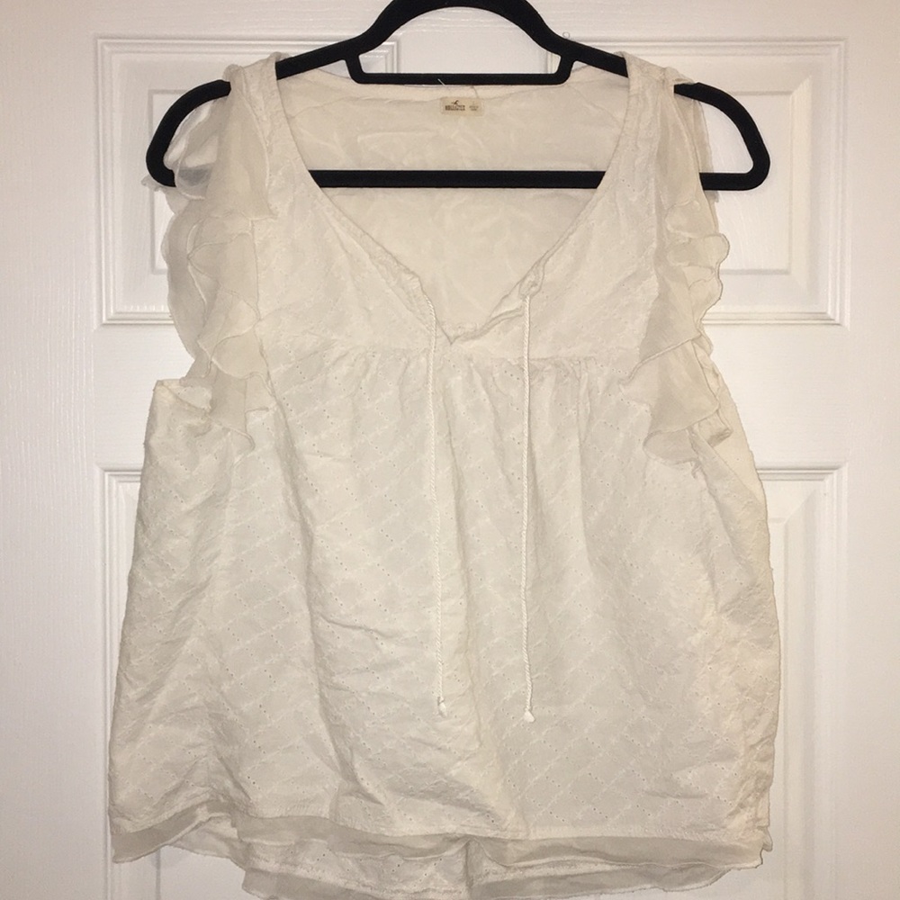 Hollister flutter sleeve top *sold*